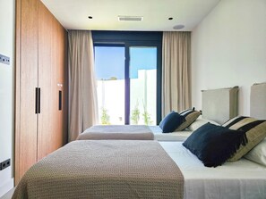 4 間睡房、熨斗/熨衫板、可攜式嬰兒床、免費 Wi-Fi