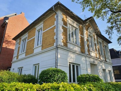 Living in the Mayor‘s Mansion