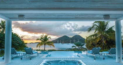 Luxurious Villa Antigua/Hot Tub/Private beach/Pool