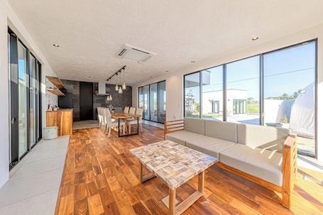 Sala de reuniones. Innosense Resort -In Chiba Resol-