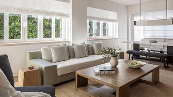 Bauhaus Suite | Living area