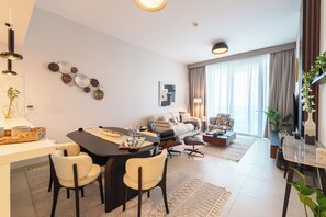 Apartamento Deluxe | Comedor