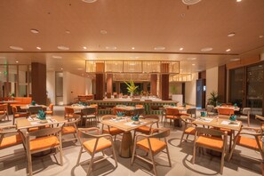 Restaurant - Mandala Retreats Kim Bôi (Kim Boi)