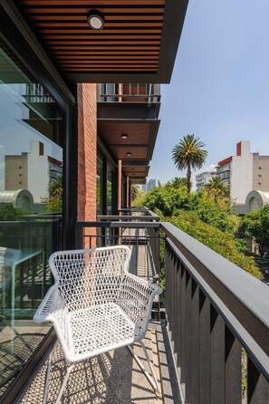 Property grounds - w* | Cozy-modern 2BR with Balcony in Condesa (Ciudad de México)
