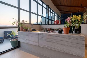 Bar (on property) - Wanderlust Experience Hotel BW Signaturecollection (Campos do Jordão)