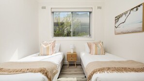 4 Schlafzimmer, Schreibtisch, Bügeleisen/Bügelbrett, kostenloses WLAN