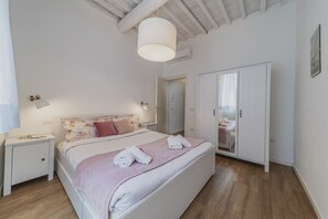 3 bedrooms, free WiFi, bed sheets