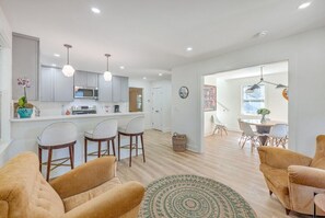 Interior - Cozy Park Circle Retreat with Deck & Modern Amenities, Close to Charleston (North Charleston)