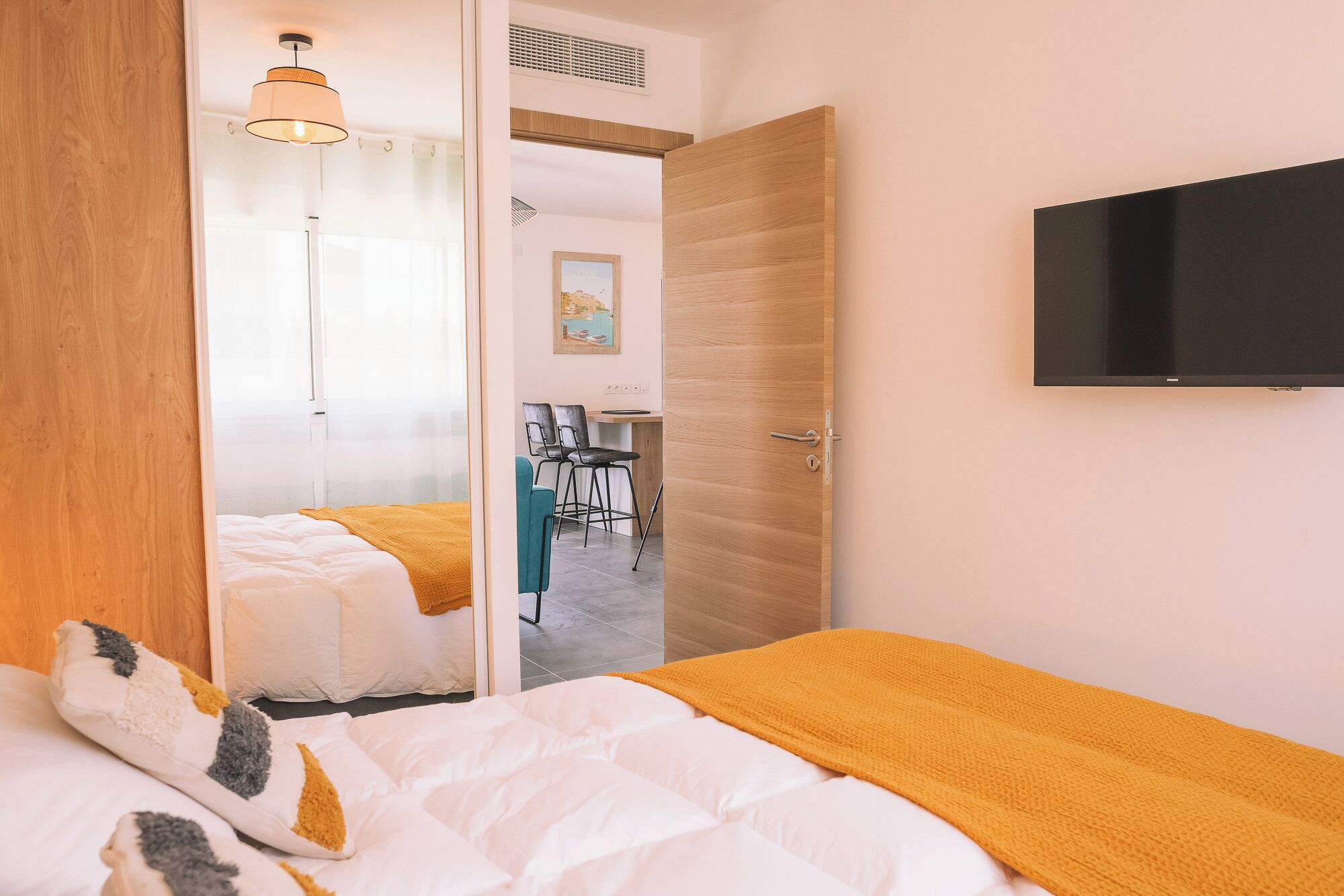 2 chambres, fer et planche à repasser, lit parapluie, Wi-Fi gratuit