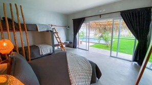 3 bedrooms, WiFi, bed sheets - Luna Rossa El Paredón (El Paredón Buena Vista, Sipacate)