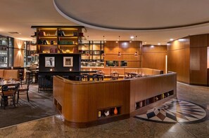 Bar (in der Unterkunft)