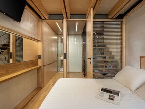 2 habitaciones, tabla de planchar con plancha, cuna de viaje y wifi 