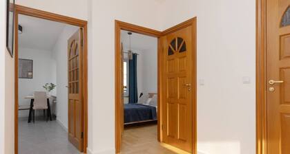 Wojciechowskiego 39 | Beautiful Apartment | Desk