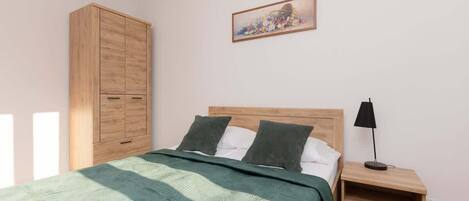 2 sovrum, strykjärn/strykbräda, wi-fi och sängkläder