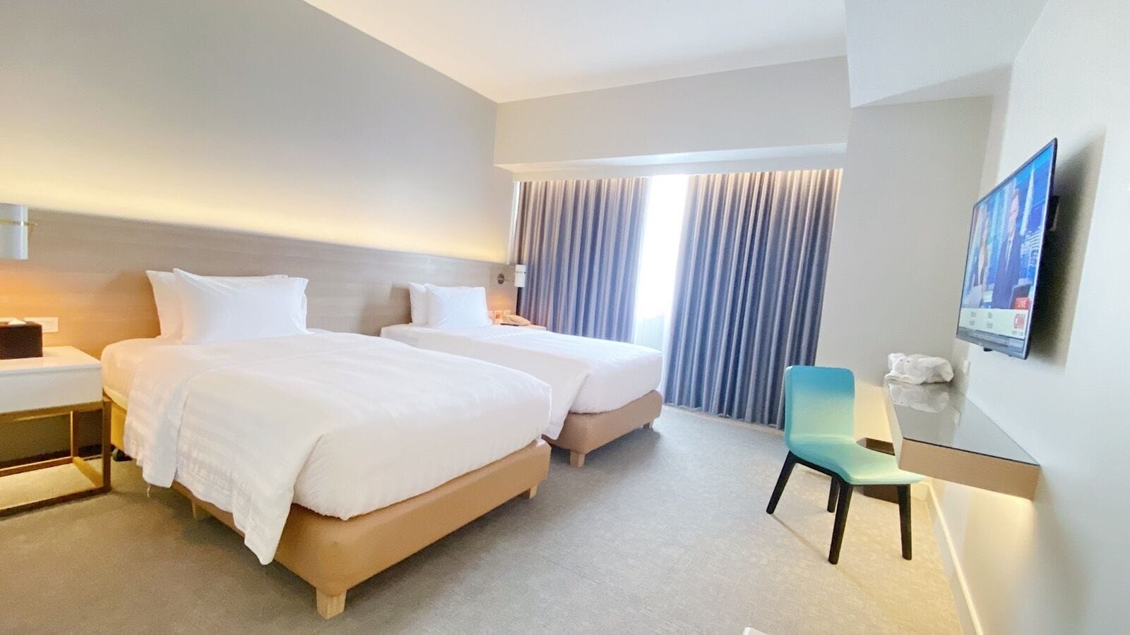 Deluxe Twin | In-room safe, free WiFi