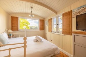 1 室のベッドルーム、アイロン / アイロン台、WiFi、ベッドシーツ