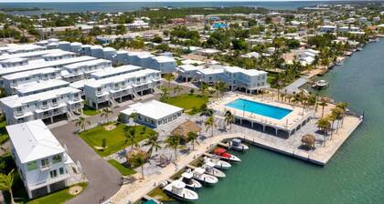 Gated Oceanfront Heated Pool