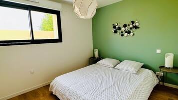 3 chambres, fer et planche Ă repasser, accĂšs Internet, draps fournis