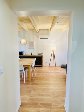 Dining - Le Grand *** - 3 bedrooms, all new & all inclusive (Montauban)