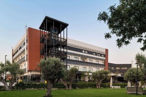 Exterior - FT Lotus Thermal Hotel&Spa, Trademark Collection By Wyndham (Menemen)