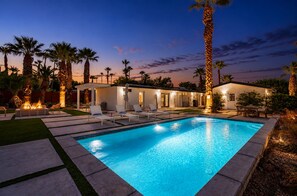 A swimming pool with lounge chairs, a covered seating area, and palm trees. - 25% Off Oct 22-25 Perfect 4 Families Pool, Jacuzzi (Palm Springs)