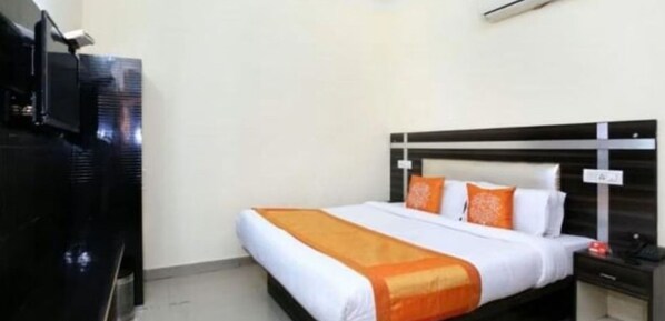 Deluxe Double Room, City View | View from room