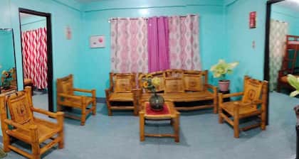 A modest accomodations, comfortable,affordable,accessible to the famous tourists