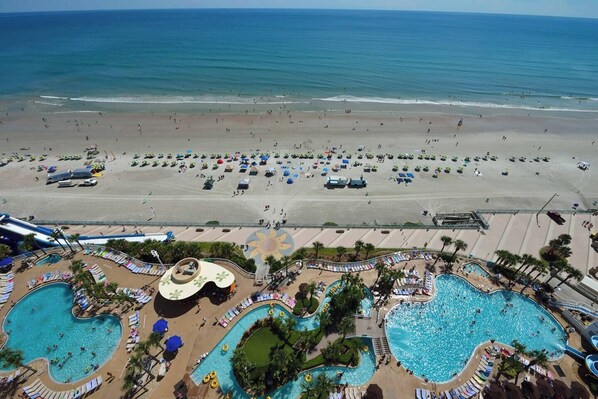 Pool and ocean view: Can’t decide between the pool and the ocean? At Ocean Walk Resort, you can enjoy both.