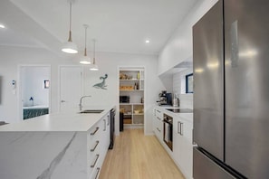 Coffee/tea maker, fridge, microwave, oven - Another on Leo! (Waihi Beach)