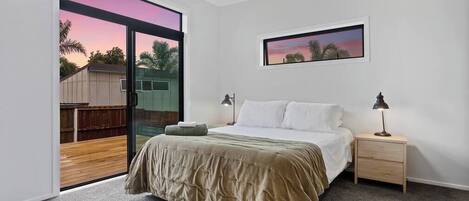 3 quartos, ferros/tábuas de passar roupa, Wi-Fi, roupa de cama