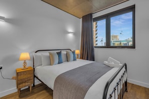Deluxe Apartment, 1 Bedroom, Non Smoking, Kitchenette | Rollaway beds, free WiFi, bed sheets