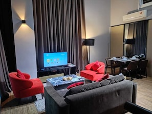 Smart TV, DVD player