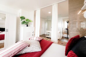 Apartament Deluxe | Decoració individual i mobiliari individual