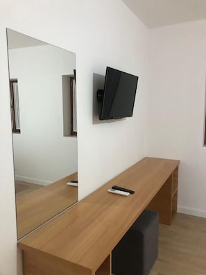 Een bureau, gratis wifi