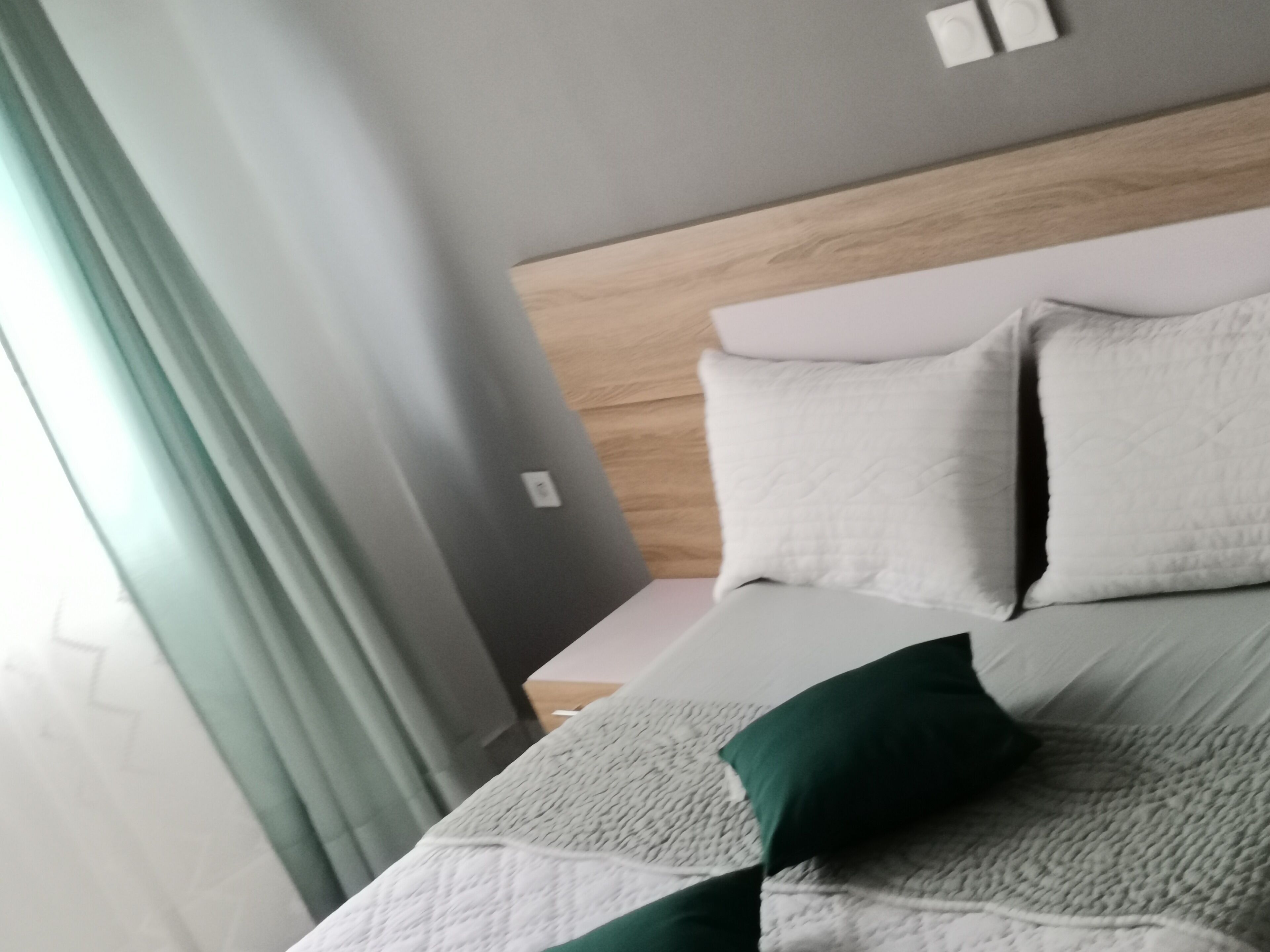 1 chambre, fer et planche à repasser, Wi-Fi gratuit, draps fournis