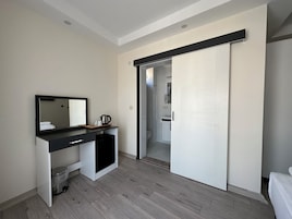 Standard Double Room | In-room safe, iron/ironing board, free WiFi