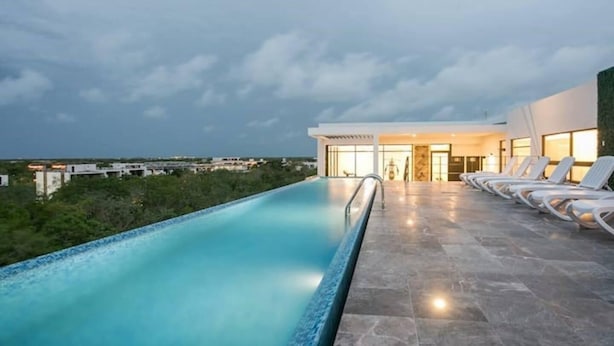 Indoor pool - Bright, Comfy and Good Location Studio in Tulum (Tulum)
