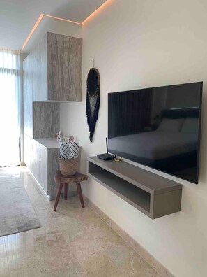 Wi-Fi de cortesia, roupa de cama