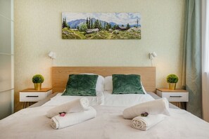 1 bedroom, iron/ironing board, travel crib, internet - FEEL HOME SUPERIOR (Budapest)