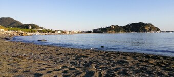 The little house in the city of two seas CIN;IT010059C2RP97E2GD