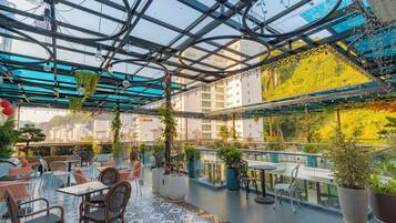 Free minibar items, in-room safe, desk, blackout curtains