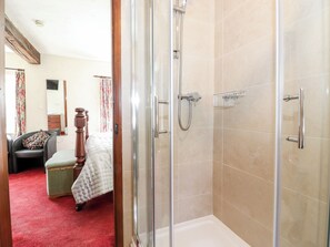 Shower - Ann Tysons House (Ambleside)