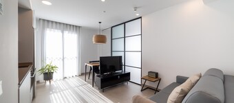 Apartamentos Alidreams Lola Center