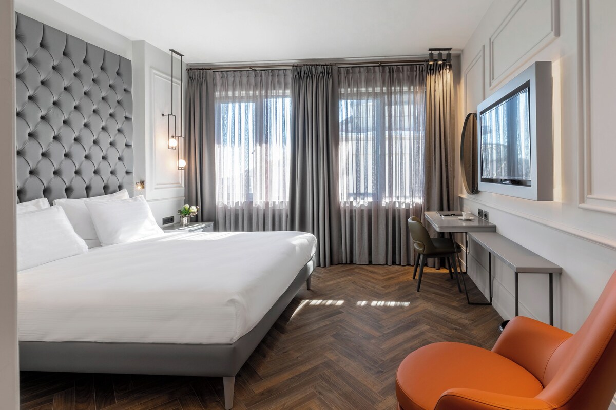 Minibar, két bảo mật tại phòng, phòng cách âm 