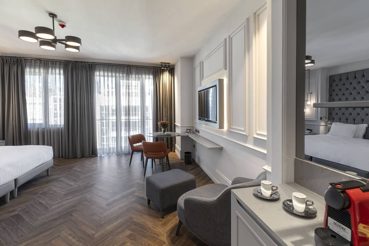 1 habitación, minibar, sistema de insonorización y wifi gratis