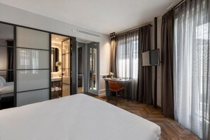 City Suite, 1 King Bed with Sofa bed, City View | Minibar, soundproofing, free WiFi, bed sheets - Wish More Hotel Şişli (Istanbul)