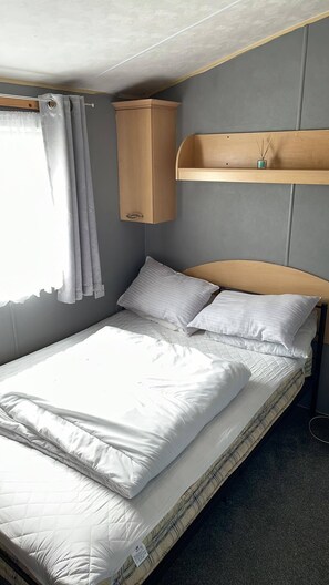 Apartment, Multiple Beds | 3 bedrooms, iron/ironing board