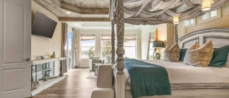 5 bedrooms, iron/ironing board, travel cot, free WiFi