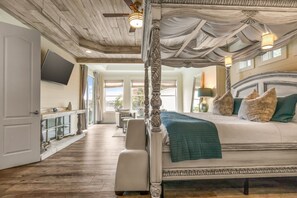 5 bedrooms, iron/ironing board, travel crib, WiFi