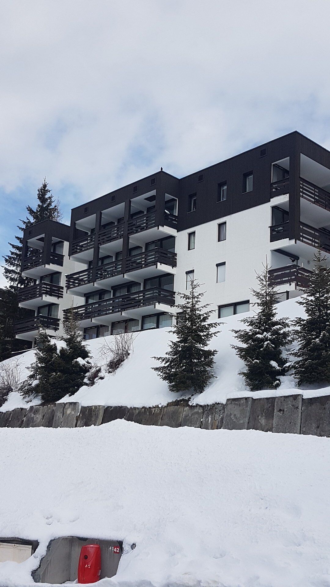 المنشأة من الخارج